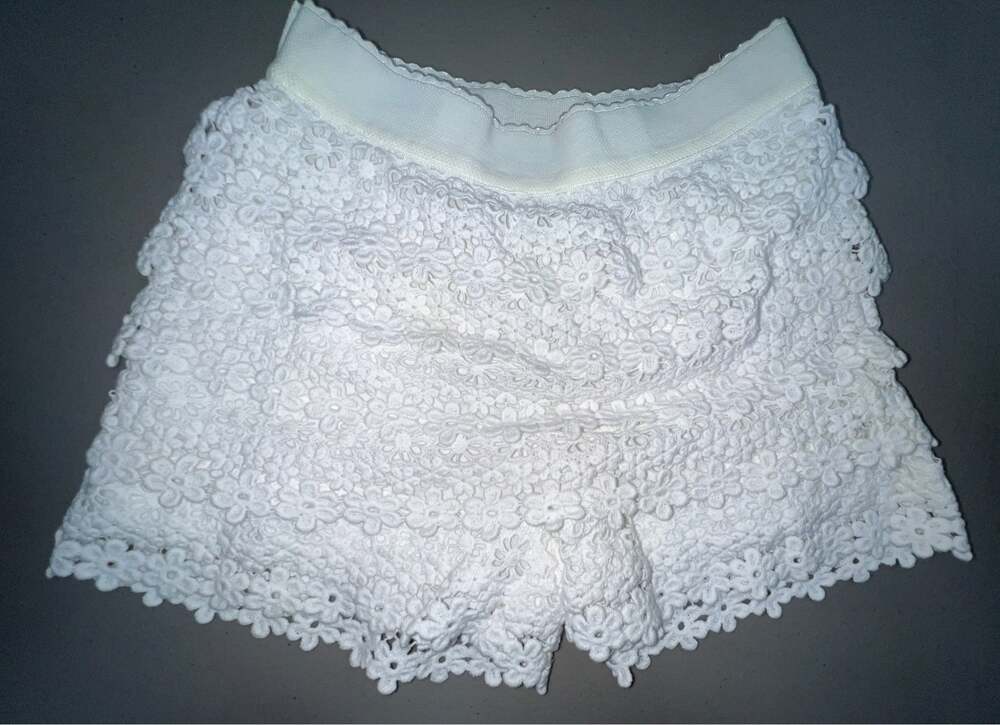 E.Land Floral Crochet Shorts Girls 7 EUC